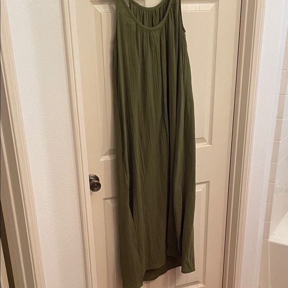 Universal Thread Olive Green Dress - Picture 3 of 4